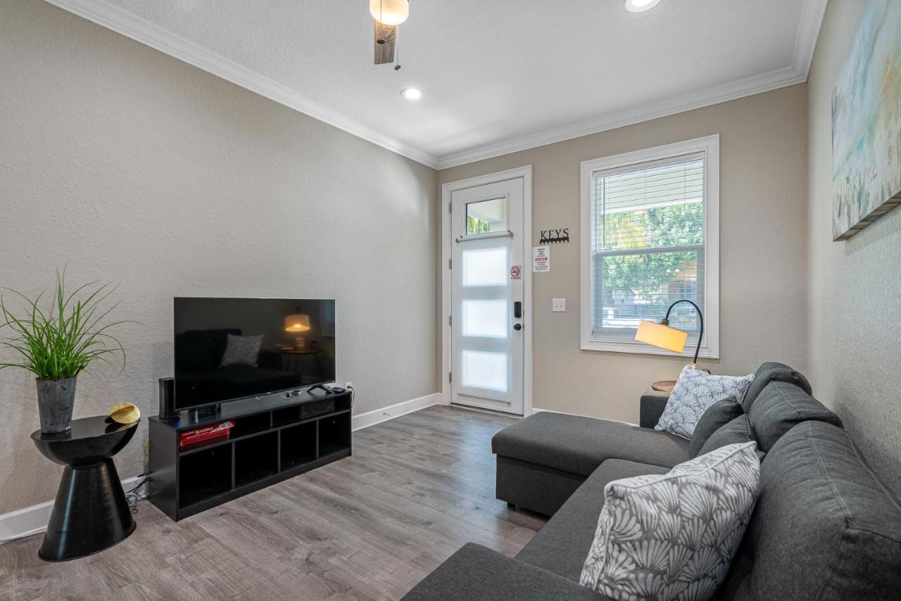 Cozy And Spacious 4Br House With Pool In Tampa Exterior foto